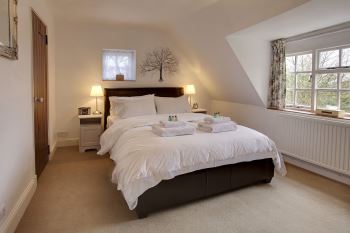 Vineyard View Room